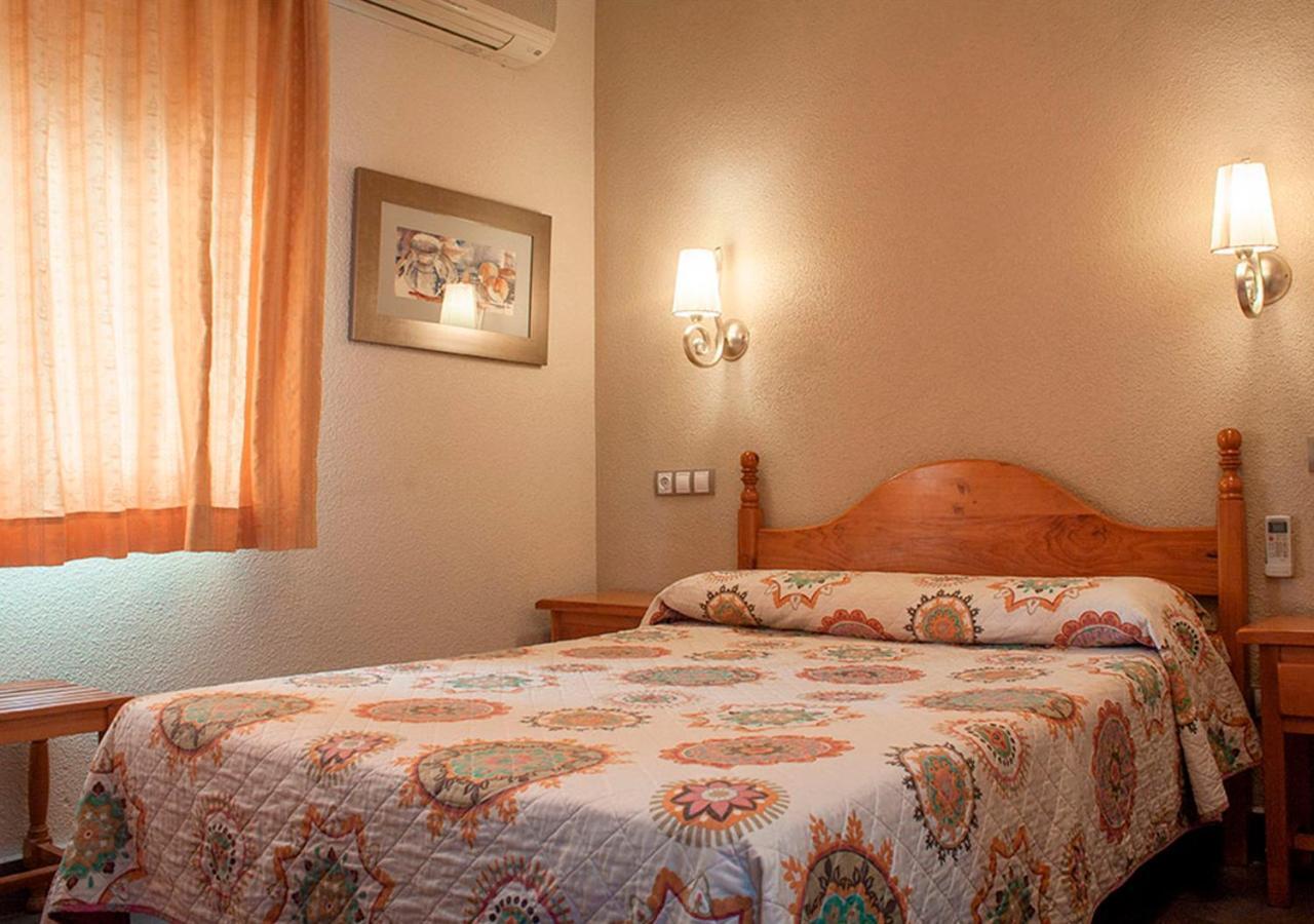 Hotel La Zambra Mancha Real エクステリア 写真